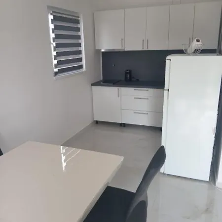 Elite Bogdanovici With Pool & Grill * Šibenik